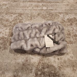 ASPEN Grey Faux Fur Winter Neck Loop Wrap Infinity Scarf One Size